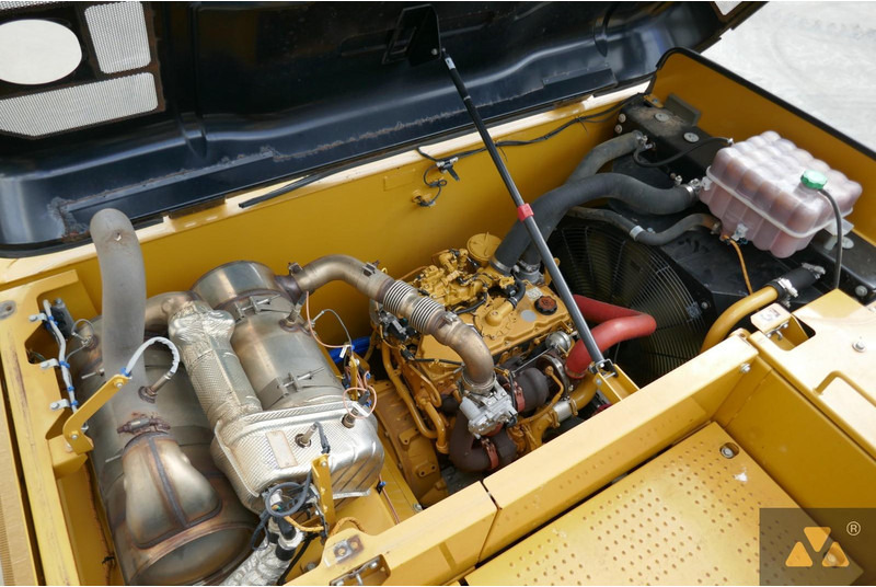 Гусеничный экскаватор Caterpillar 320FL: фото 18