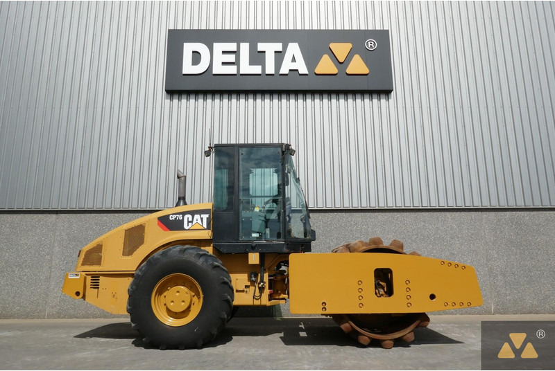 Caterpillar CP76 - Каток: фото 2 Caterpillar CP76 - Каток: фото 2