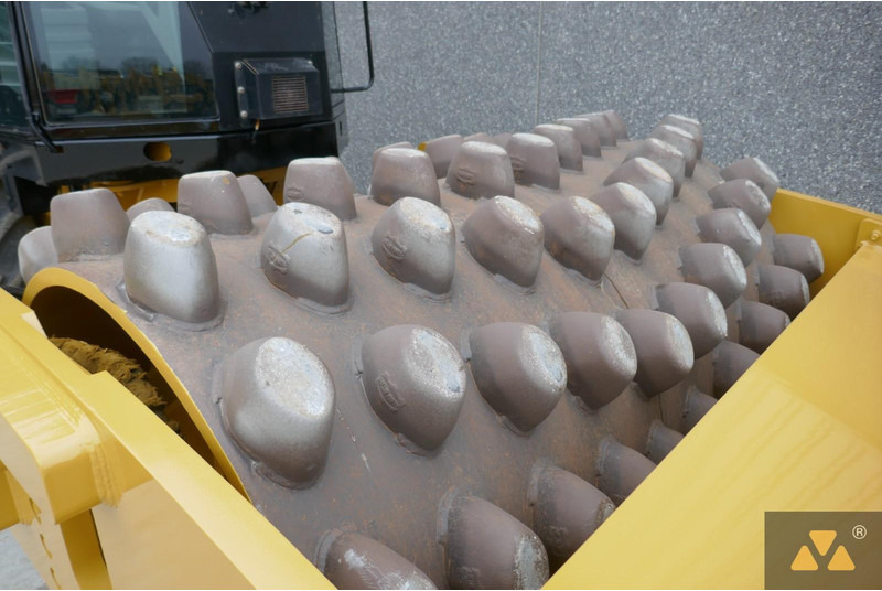 Каток Caterpillar CP76: фото 9 Каток Caterpillar CP76: фото 9