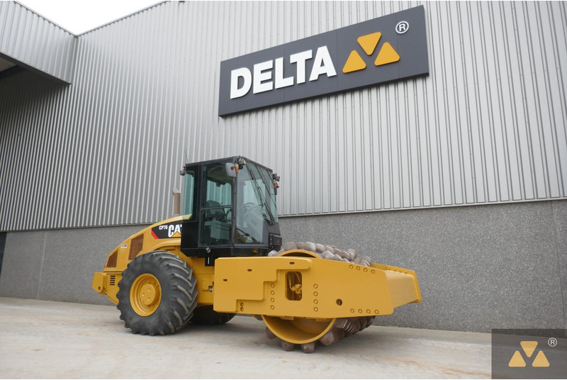 Caterpillar CP76 - Каток: фото 3 Caterpillar CP76 - Каток: фото 3