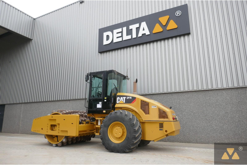 Каток Caterpillar CP76: фото 6 Каток Caterpillar CP76: фото 6