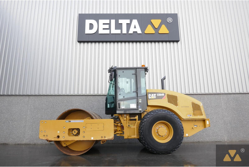 Каток Caterpillar CS64B: фото 1