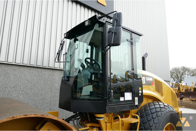 Каток Caterpillar CS66B: фото 11