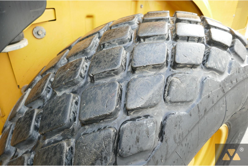 Каток Caterpillar CS66B: фото 13