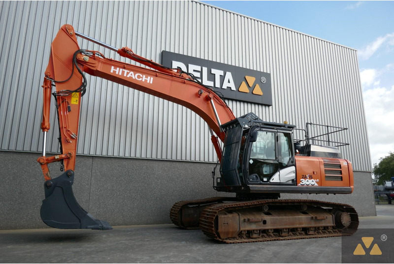 Hitachi ZX300LC-6 - Гусеничный экскаватор: фото 3 Hitachi ZX300LC-6 - Гусеничный экскаватор: фото 3