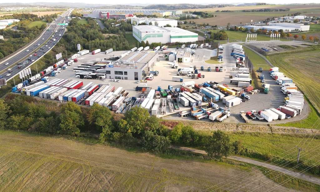 DAF FA LF 45, EURO 5, PNEU 80% + TRAILER AGADOS - Тентованный грузовик: фото 5 DAF FA LF 45, EURO 5, PNEU 80% + TRAILER AGADOS - Тентованный грузовик: фото 5
