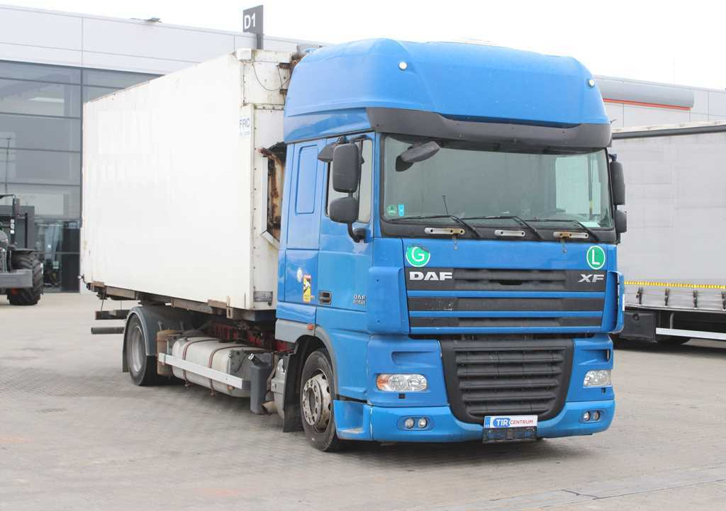DAF XF 105.410, BDF, INDEPENDENT AIR CONDITIONING, CARRIER, AIR SUSPENSION - Рефрижератор: фото 3 DAF XF 105.410, BDF, INDEPENDENT AIR CONDITIONING, CARRIER, AIR SUSPENSION - Рефрижератор: фото 3