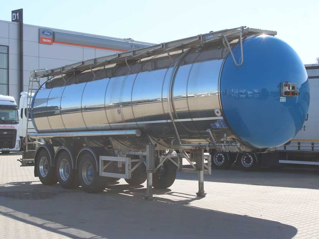 Feldbinder FELDBINDER tsa 32.3, NO ADR, 32m³, LIFTING AXLE - Полуприцеп-цистерна: фото 2 Feldbinder FELDBINDER tsa 32.3, NO ADR, 32m³, LIFTING AXLE - Полуприцеп-цистерна: фото 2