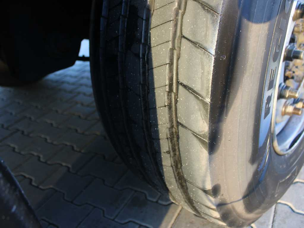 Тентованный полуприцеп Krone SD, MULTILOCK, TYRES 80%: фото 13 Тентованный полуприцеп Krone SD, MULTILOCK, TYRES 80%: фото 13