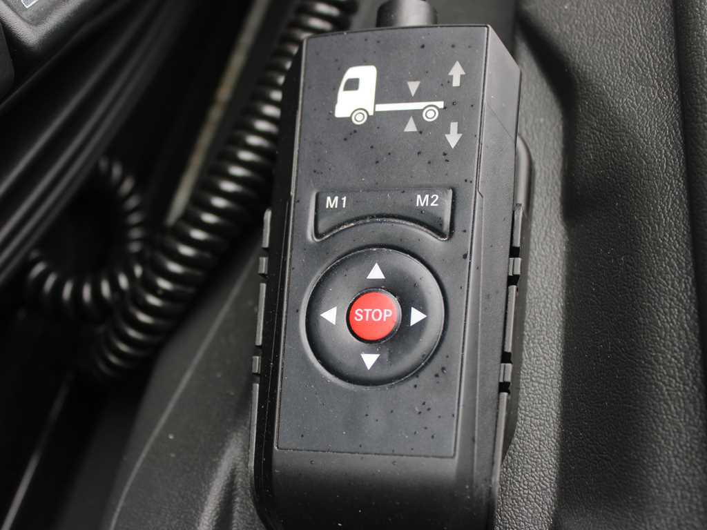 Грузовик с закрытым кузовом Mercedes-Benz ATEGO 1527, EURO 6, CAMERA, TIRES 80%: фото 9