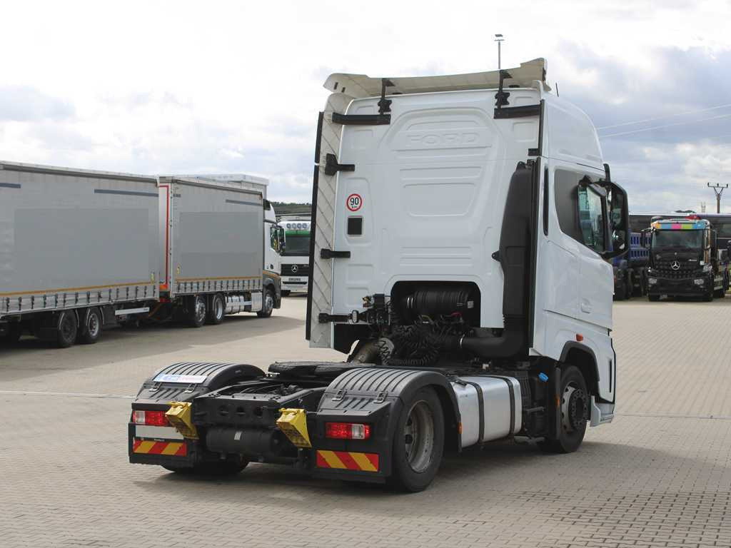 Ford F-MAX LL 12S, EURO 6, LOWDECK, NAVIGATION, INDEPENDENT AIR CONDITIONING - Тягач: фото 4 Ford F-MAX LL 12S, EURO 6, LOWDECK, NAVIGATION, INDEPENDENT AIR CONDITIONING - Тягач: фото 4