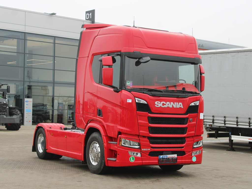 Scania R560, RETARDER, HYDRAULICS, AIR SUSPENSION, EURO 6 - Тягач: фото 3 Scania R560, RETARDER, HYDRAULICS, AIR SUSPENSION, EURO 6 - Тягач: фото 3