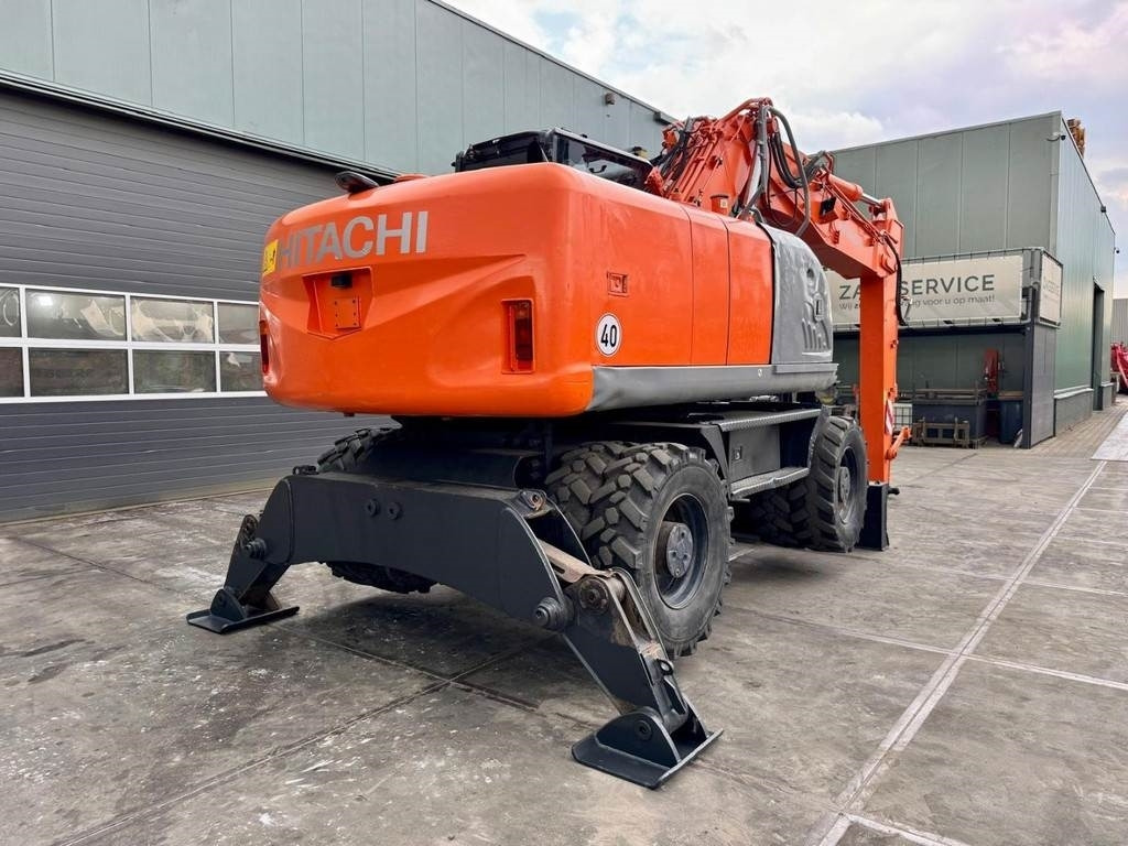 Hitachi ZX190W3 - Колёсный экскаватор: фото 4 Hitachi ZX190W3 - Колёсный экскаватор: фото 4
