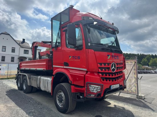 Mercedes-Benz AROCS 3552 963-2F Epsilon M100L86 Kran ? Leistungsstarker Holzladekran mit hoher Reichweite - Автоманипулятор: фото 2 Mercedes-Benz AROCS 3552 963-2F Epsilon M100L86 Kran ? Leistungsstarker Holzladekran mit hoher Reichweite - Автоманипулятор: фото 2
