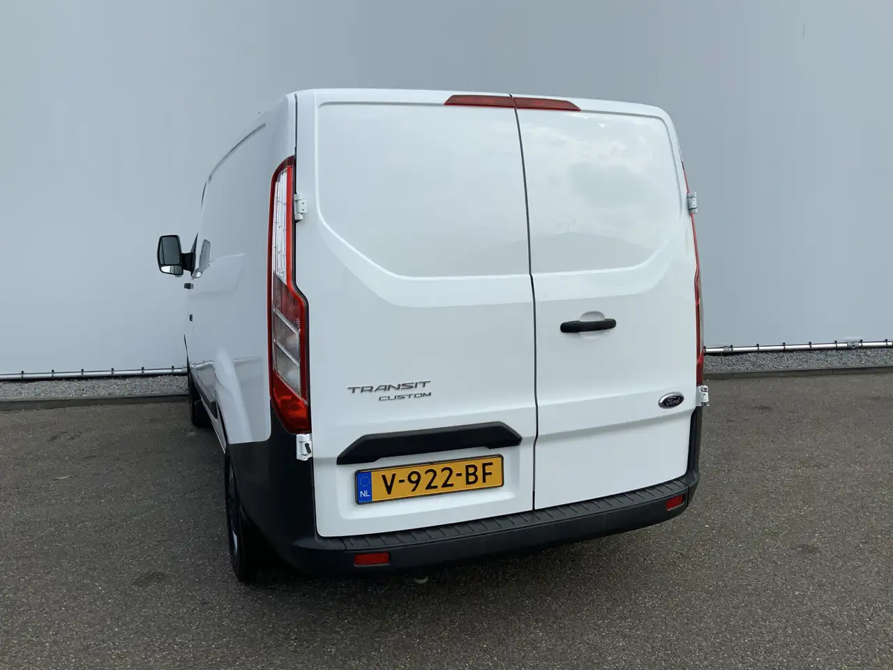 Ford Transit Custom 270 2.2 TDCI L1H1 Economy Edition Airco Cruise 3 Z - Цельнометаллический фургон: фото 2 Ford Transit Custom 270 2.2 TDCI L1H1 Economy Edition Airco Cruise 3 Z - Цельнометаллический фургон: фото 2