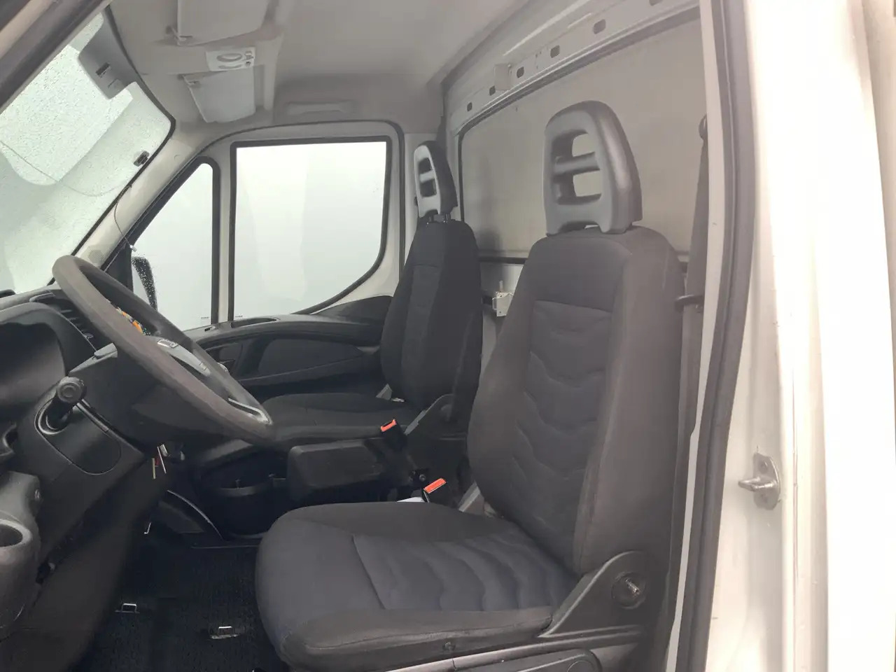 Iveco Daily 35S12 2.3 345 VriesAuto 10 deuren _40 gr onder 0, - Малотоннажный рефрижератор: фото 3 Iveco Daily 35S12 2.3 345 VriesAuto 10 deuren _40 gr onder 0, - Малотоннажный рефрижератор: фото 3