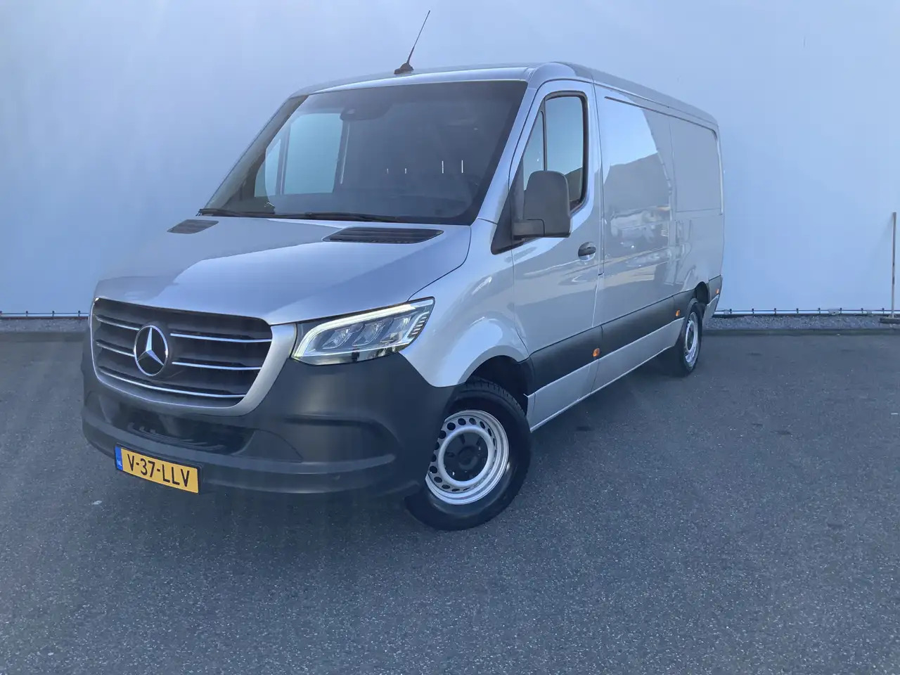 Mercedes-Benz Sprinter 316 2.2 CDI 366 L2H1 Automaat M BUX Airco Camera C - Цельнометаллический фургон: фото 1 Mercedes-Benz Sprinter 316 2.2 CDI 366 L2H1 Automaat M BUX Airco Camera C - Цельнометаллический фургон: фото 1