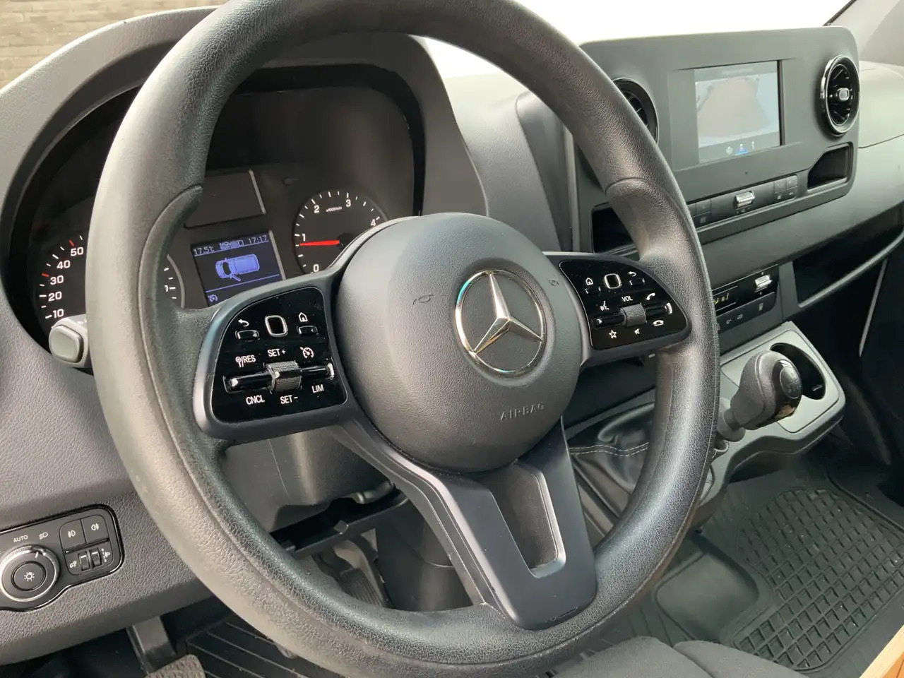 Mercedes-Benz Sprinter 316 2.2 CDI L2H2 Airco Cruise Camera Navi Trekhaak - Цельнометаллический фургон: фото 5 Mercedes-Benz Sprinter 316 2.2 CDI L2H2 Airco Cruise Camera Navi Trekhaak - Цельнометаллический фургон: фото 5