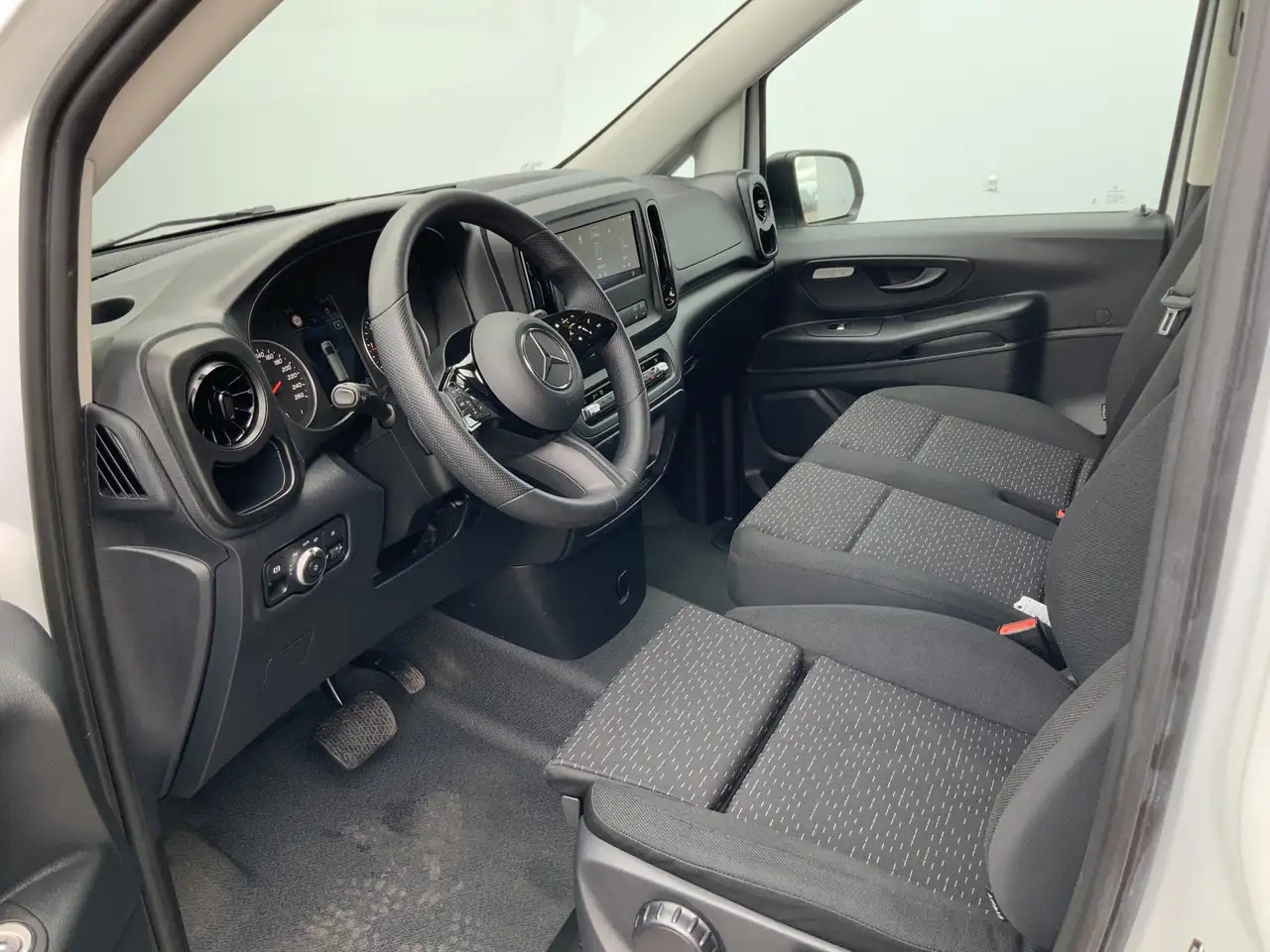 Mercedes-Benz Vito 116 CDI L3 Pro Maxi Automaat 3 Zits Airco Cruise M - Цельнометаллический фургон: фото 4 Mercedes-Benz Vito 116 CDI L3 Pro Maxi Automaat 3 Zits Airco Cruise M - Цельнометаллический фургон: фото 4