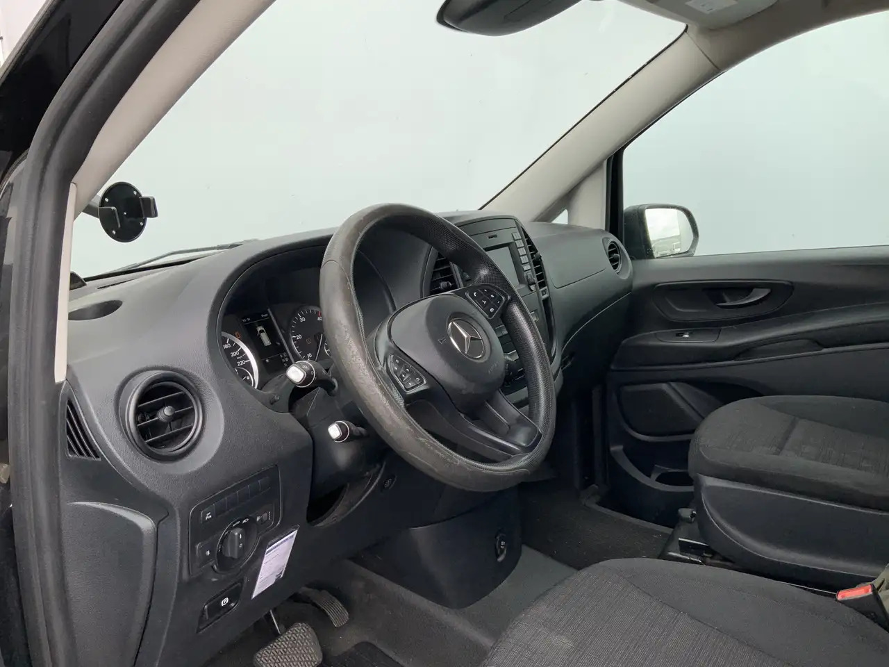 Mercedes-Benz Vito 116 CDI Lang Airco Cruise Camera Navi Side Bar Tre - Легковой фургон: фото 4 Mercedes-Benz Vito 116 CDI Lang Airco Cruise Camera Navi Side Bar Tre - Легковой фургон: фото 4