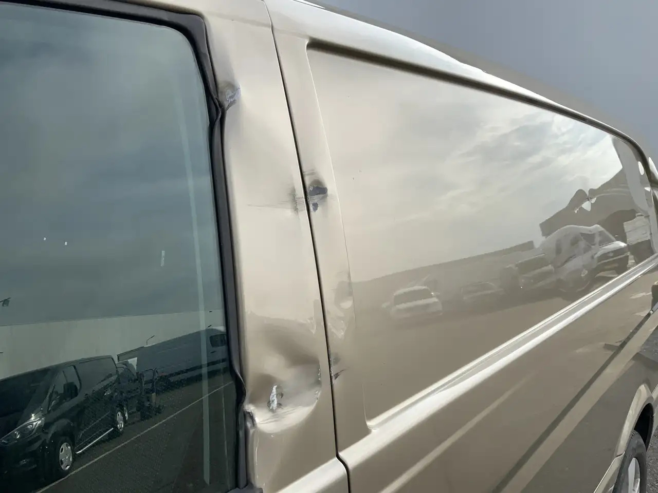 Mercedes-Benz Vito 122 CDI 320 Lang DC Luxe Automaat Alu Velg Side Ba - Цельнометаллический фургон: фото 2 Mercedes-Benz Vito 122 CDI 320 Lang DC Luxe Automaat Alu Velg Side Ba - Цельнометаллический фургон: фото 2