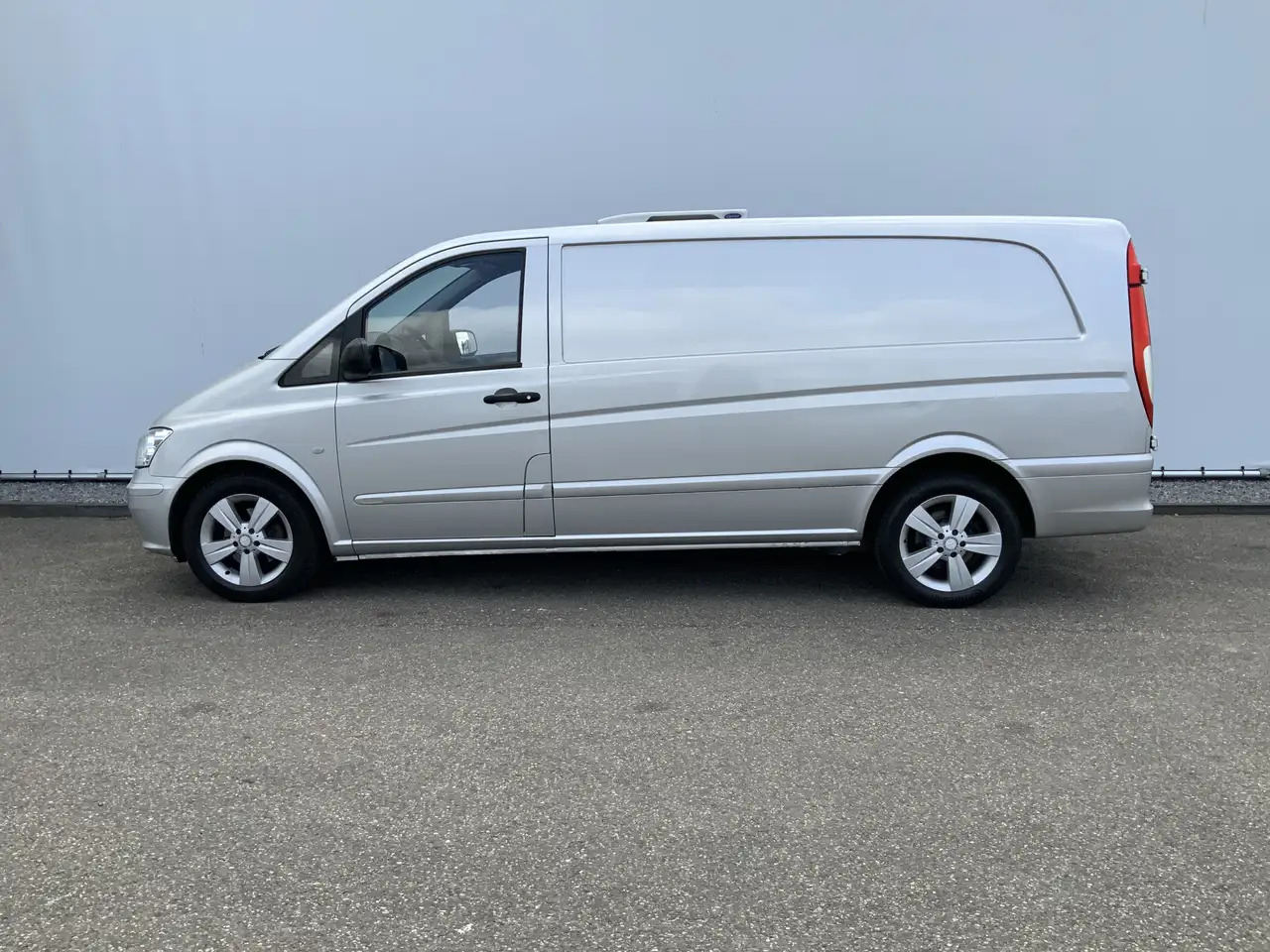 Mercedes-Benz Vito 122 CDI Automaat Koel Auto werkt 100 % 0.gr Airco - Малотоннажный рефрижератор: фото 3 Mercedes-Benz Vito 122 CDI Automaat Koel Auto werkt 100 % 0.gr Airco - Малотоннажный рефрижератор: фото 3