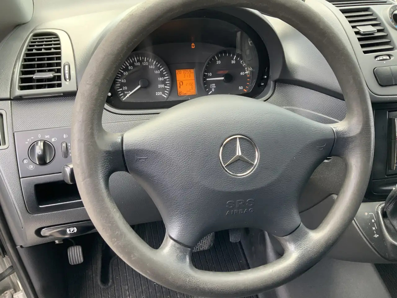 Mercedes-Benz Vito 122 CDI Automaat Koel Auto werkt 100 % 0.gr Airco - Малотоннажный рефрижератор: фото 4 Mercedes-Benz Vito 122 CDI Automaat Koel Auto werkt 100 % 0.gr Airco - Малотоннажный рефрижератор: фото 4