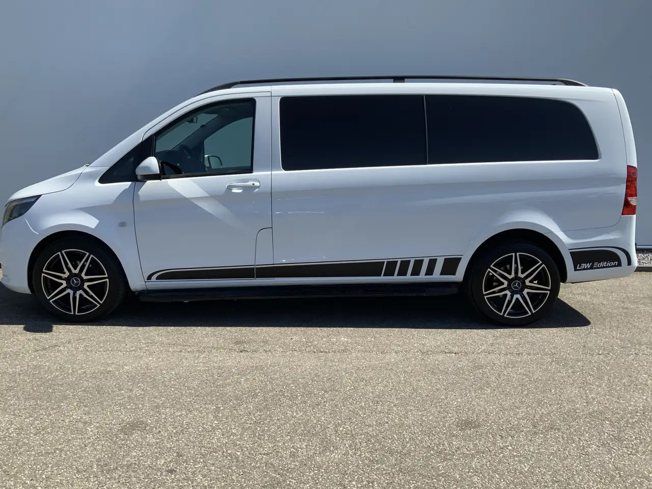 Mercedes-Benz Vito Tourer XL 114 CDI Autom. Airco Cruise Camera Alu V - Цельнометаллический фургон: фото 3 Mercedes-Benz Vito Tourer XL 114 CDI Autom. Airco Cruise Camera Alu V - Цельнометаллический фургон: фото 3