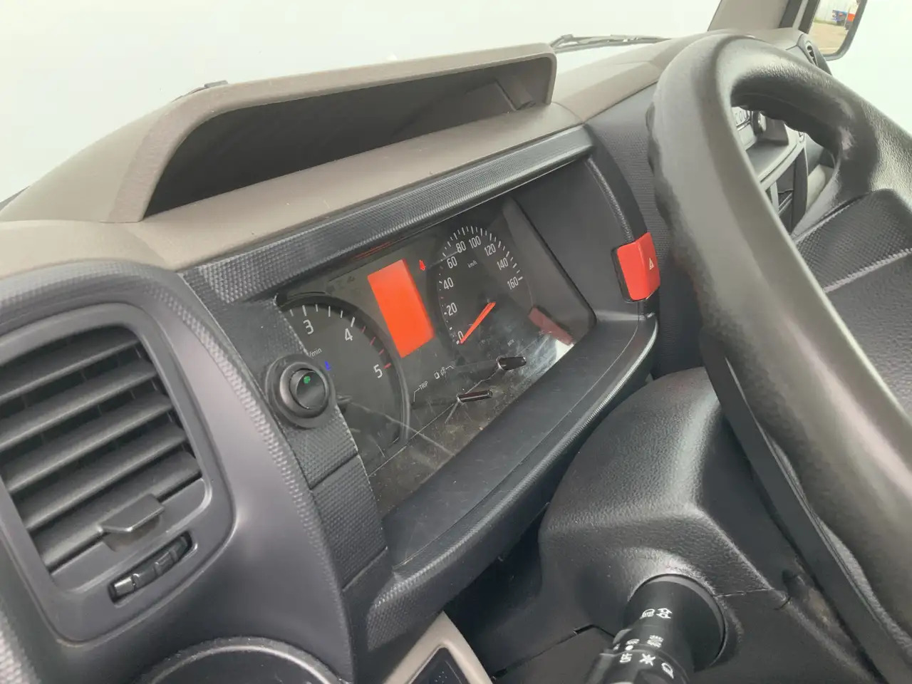 Малотоннажный самосвал Nissan NT400 32.12 2.5 dCi 250 Kipper Trekhaak 2000 kg 3: фото 9