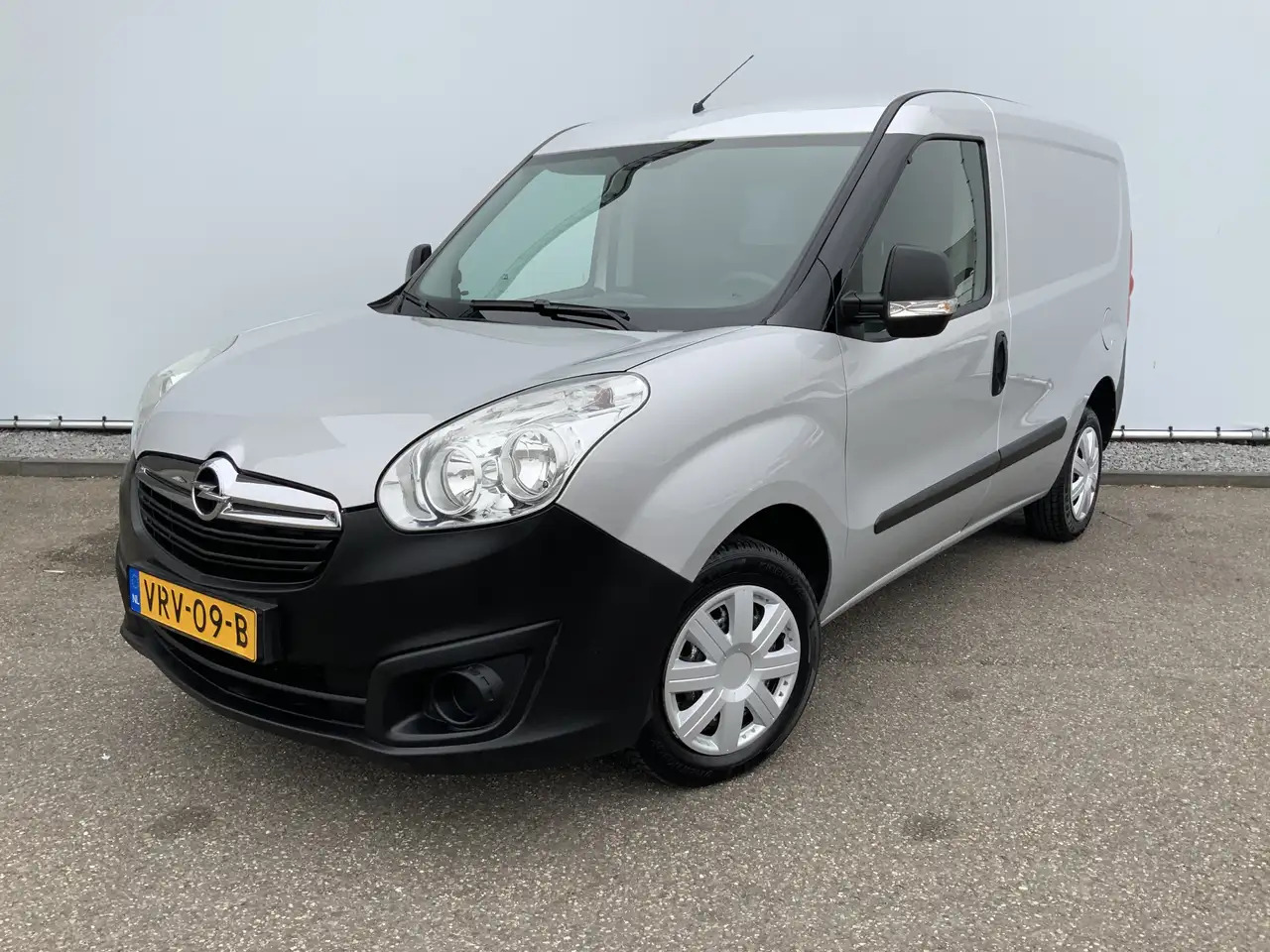 Opel Combo 1.3 CDTi L1H1 Edition Airco Euro 6 - Цельнометаллический фургон: фото 1 Opel Combo 1.3 CDTi L1H1 Edition Airco Euro 6 - Цельнометаллический фургон: фото 1