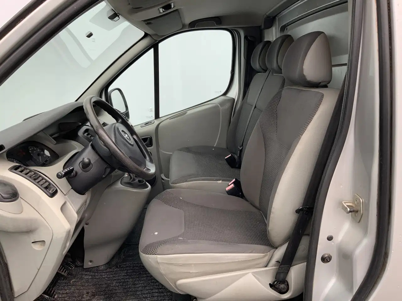 Opel Vivaro 2.0 CDTI L1H1 Airco Cruise 3 Zits Trekhaak 2000 kg - Цельнометаллический фургон: фото 4 Opel Vivaro 2.0 CDTI L1H1 Airco Cruise 3 Zits Trekhaak 2000 kg - Цельнометаллический фургон: фото 4