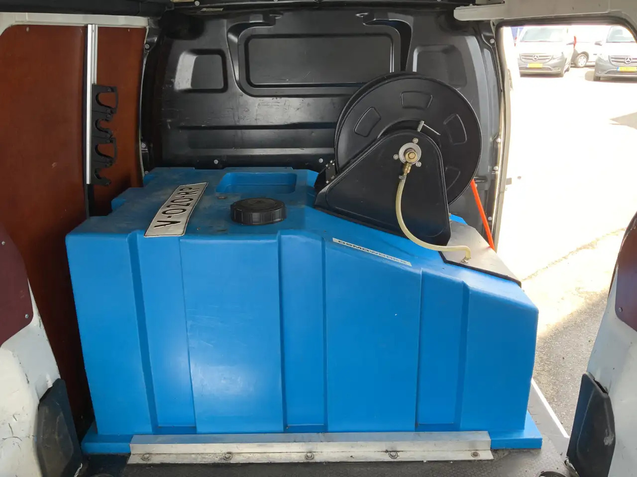 Peugeot Expert glazenwasser 226S 1.6 BlueHDI 115 Inbouw 530 liter - Цельнометаллический фургон, Коммунальная/ Специальная техника: фото 3 Peugeot Expert glazenwasser 226S 1.6 BlueHDI 115 Inbouw 530 liter - Цельнометаллический фургон, Коммунальная/ Специальная техника: фото 3