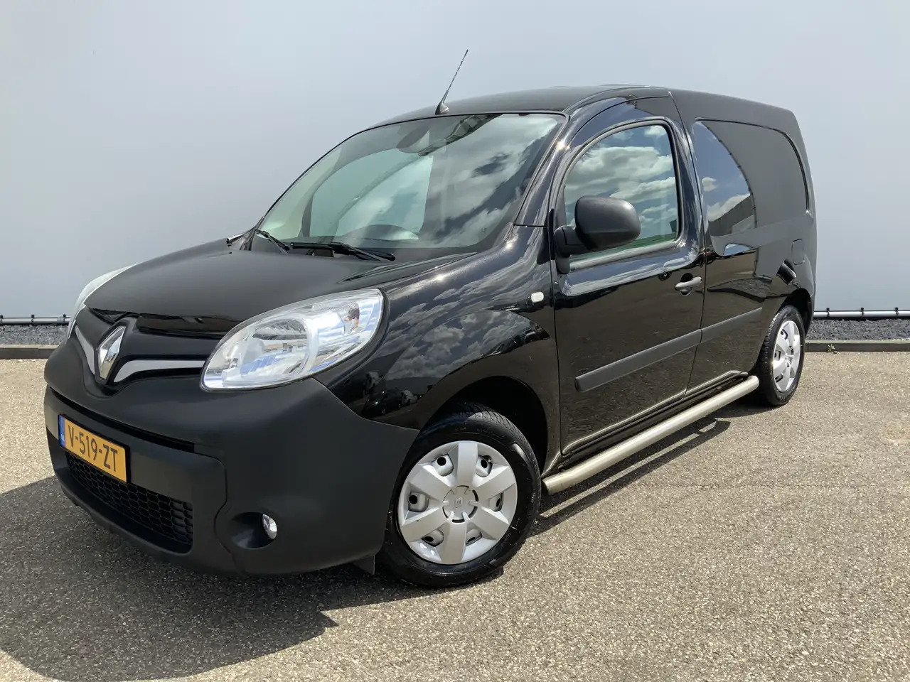 Renault Kangoo 1.5 dCi 90 Energy Comfort Plus .Sortimo Kasten Com - Легковой фургон: фото 1 Renault Kangoo 1.5 dCi 90 Energy Comfort Plus .Sortimo Kasten Com - Легковой фургон: фото 1
