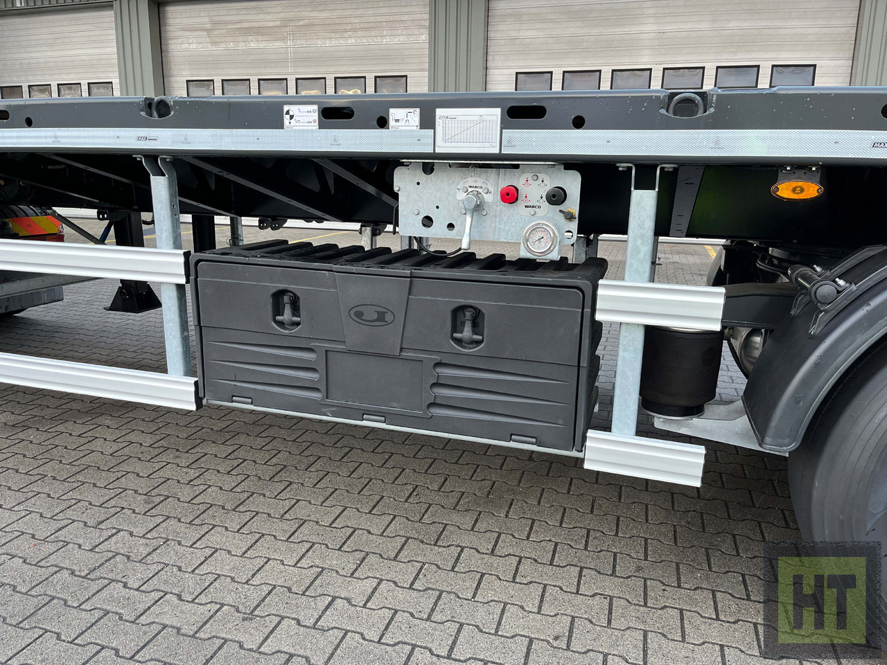 Faymonville MAX Trailer 3-Achs-Tele-Plateau zwangsgelenkt - Полуприцеп бортовой/ Платформа: фото 3 Faymonville MAX Trailer 3-Achs-Tele-Plateau zwangsgelenkt - Полуприцеп бортовой/ Платформа: фото 3