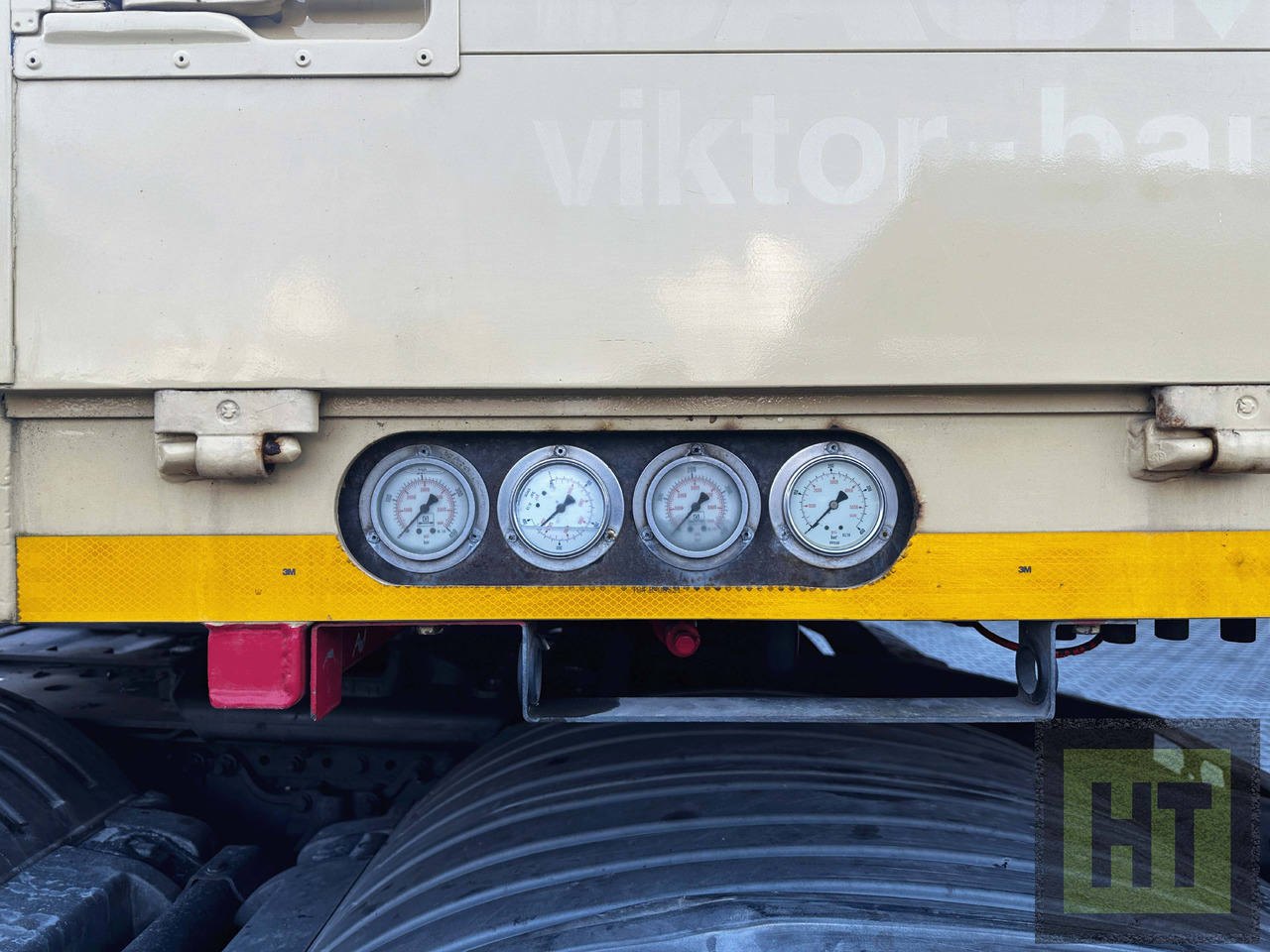 Goldhofer 6-Achs-Tele-Semi mit hydr. Rampen-zwangsgelenkt - Низкорамный полуприцеп: фото 3 Goldhofer 6-Achs-Tele-Semi mit hydr. Rampen-zwangsgelenkt - Низкорамный полуприцеп: фото 3