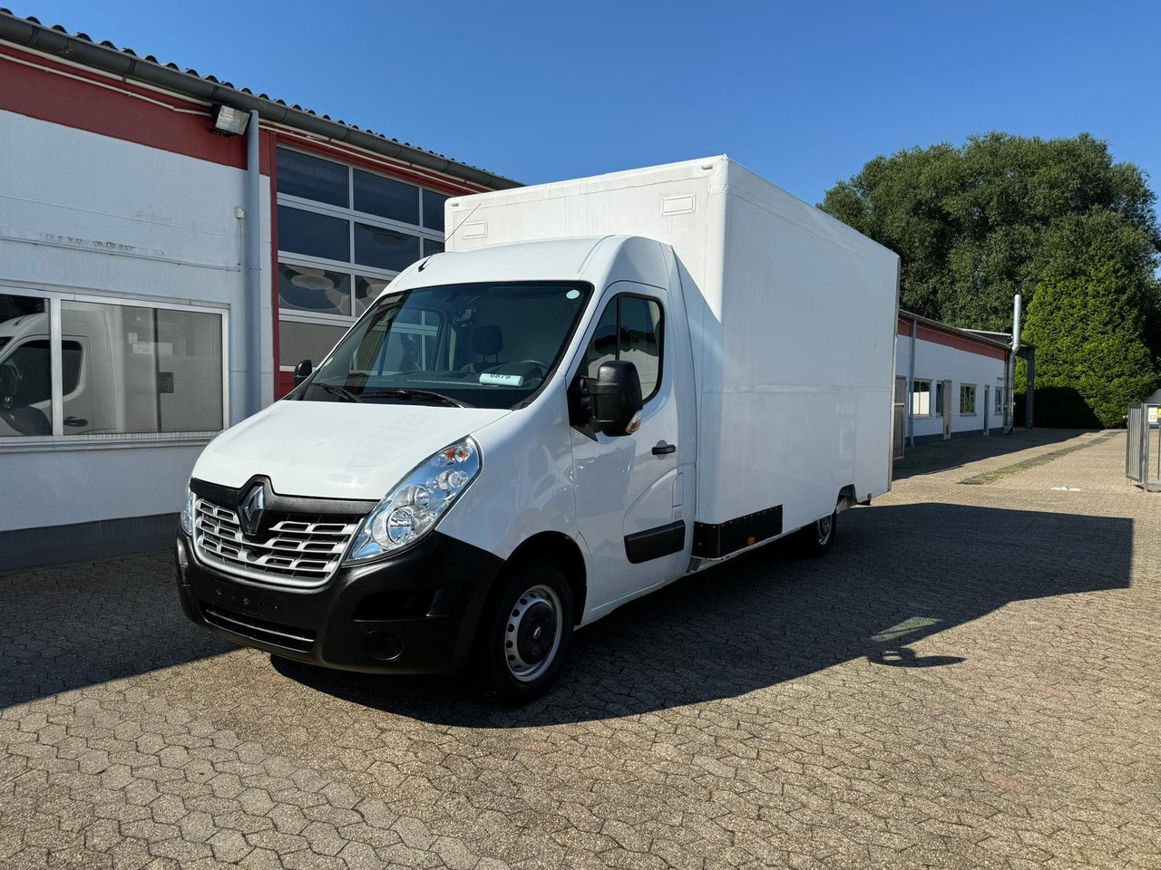 Renault Master Koffer mit Auffahrrampe 1200kg Nutzlast - Малотоннажный фургон: фото 1 Renault Master Koffer mit Auffahrrampe 1200kg Nutzlast - Малотоннажный фургон: фото 1