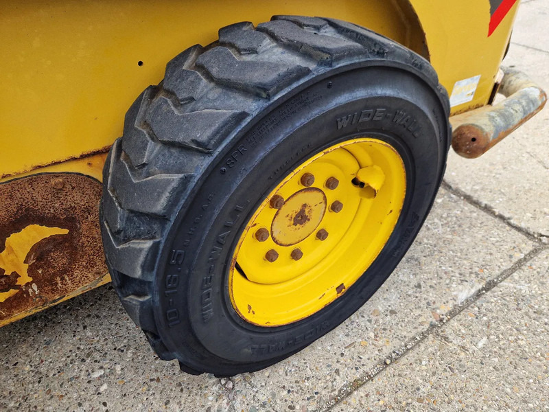 Мини-погрузчик с бортовым поворотом Caterpillar 216B3 schranklader met 1191 uur: фото 13 Мини-погрузчик с бортовым поворотом Caterpillar 216B3 schranklader met 1191 uur: фото 13