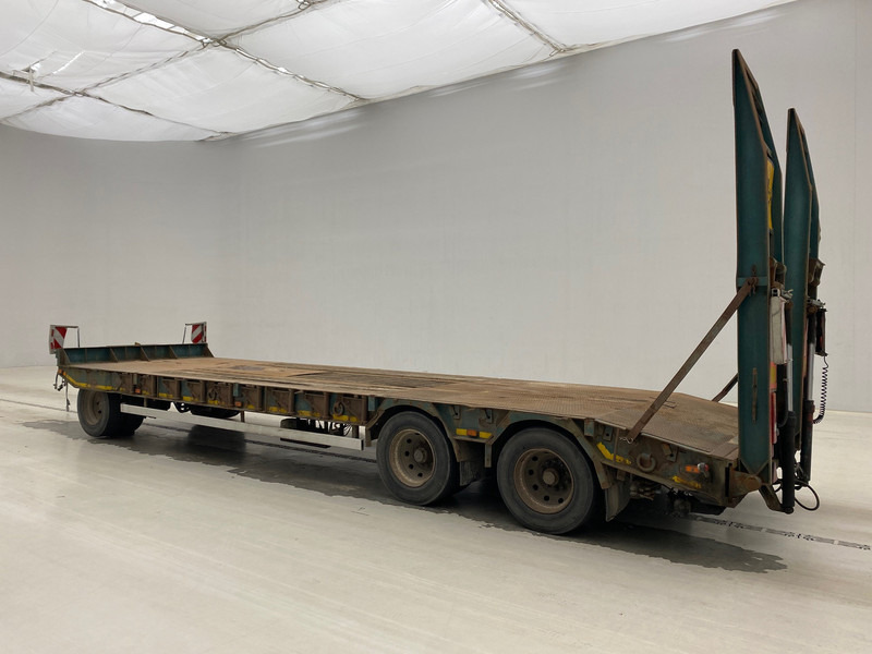 ATM Low bed trailer - Низкорамный прицеп: фото 5 ATM Low bed trailer - Низкорамный прицеп: фото 5