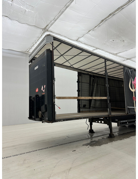 Kögel Tautliner* - Тентованный полуприцеп: фото 4 Kögel Tautliner* - Тентованный полуприцеп: фото 4