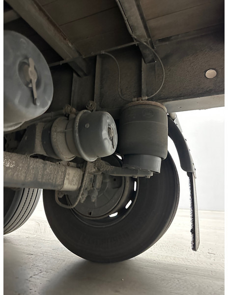 Тентованный полуприцеп LAG Tautliner: фото 14