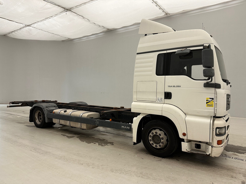MAN TGA 18.390 - Грузовик-контейнеровоз/ Сменный кузов: фото 3 MAN TGA 18.390 - Грузовик-контейнеровоз/ Сменный кузов: фото 3