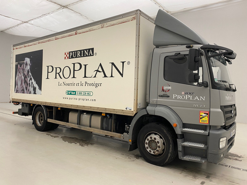 Mercedes-Benz Axor 1833 - Грузовик с закрытым кузовом: фото 3 Mercedes-Benz Axor 1833 - Грузовик с закрытым кузовом: фото 3