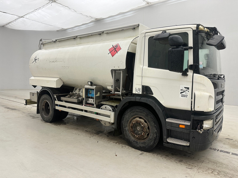 Scania P230 - Грузовик-цистерна: фото 3 Scania P230 - Грузовик-цистерна: фото 3