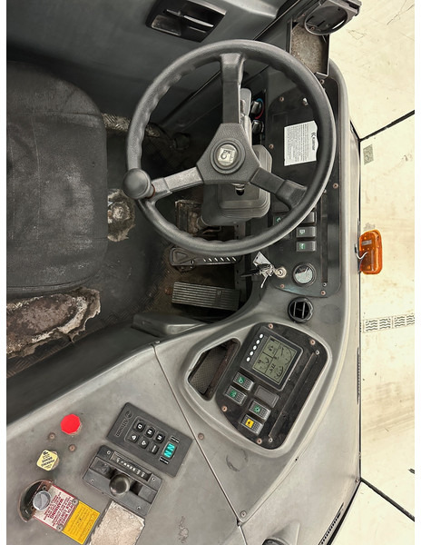 Тягач Kalmar TT612D: фото 9