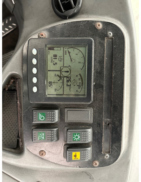 Тягач Kalmar TT612D: фото 12