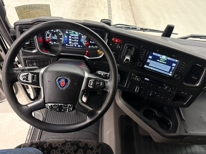Тягач Scania R450: фото 8 Тягач Scania R450: фото 8