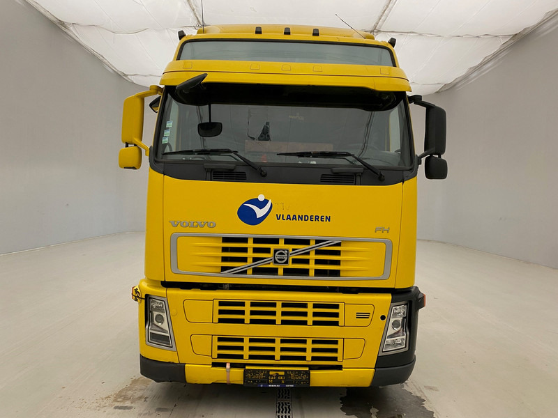 Volvo FH 400 Globetrotter - Тягач: фото 2 Volvo FH 400 Globetrotter - Тягач: фото 2