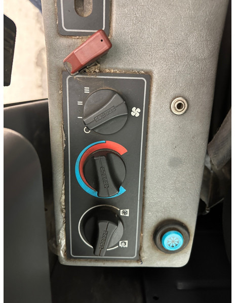 Колёсный экскаватор VOLVO* EW 140: фото 8