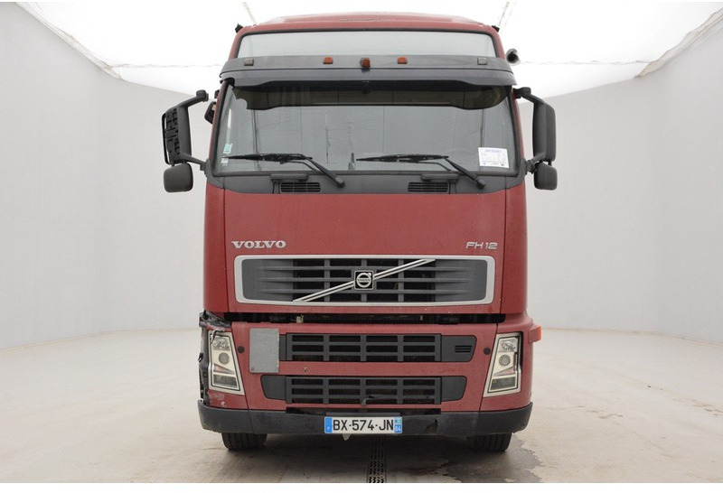 Volvo FH12.460 Globetrotter - Грузовик бортовой/ Платформа: фото 2 Volvo FH12.460 Globetrotter - Грузовик бортовой/ Платформа: фото 2