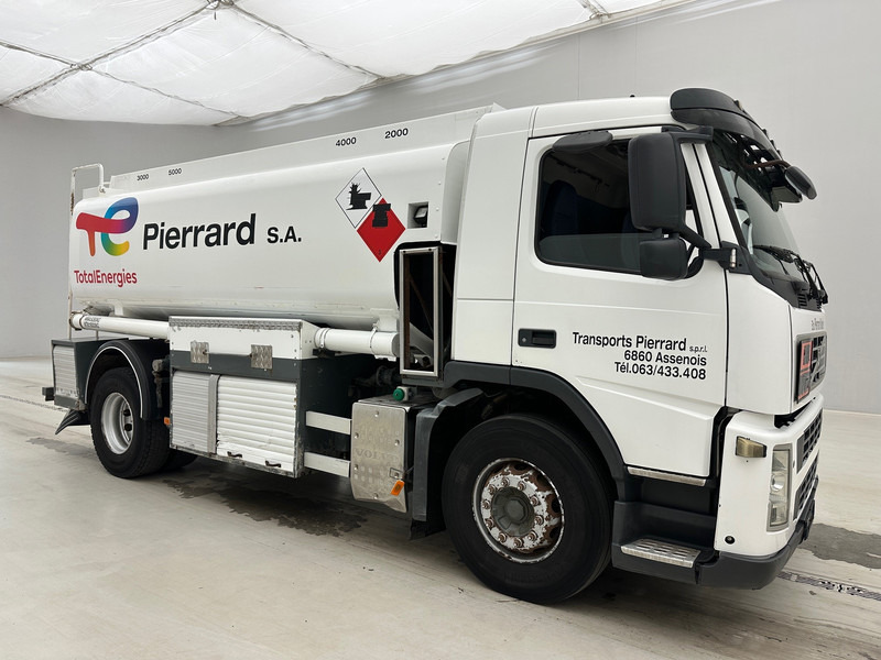 Volvo FM400 - Грузовик-цистерна: фото 3 Volvo FM400 - Грузовик-цистерна: фото 3